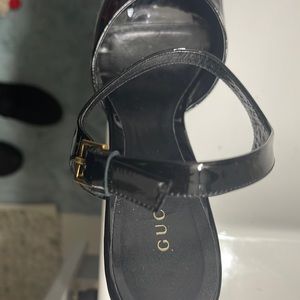 These are a Gucci cork Cork wedgy with brand new soles on the bottom nonslip